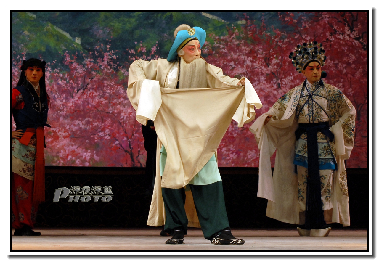 京剧《八蜡庙》中的“走边”一折