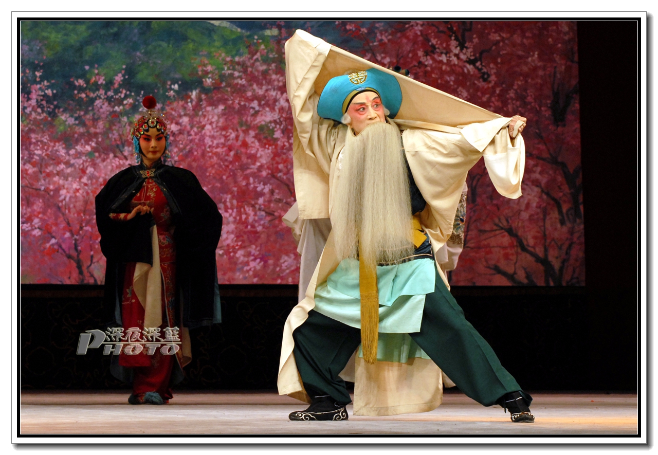 京剧《八蜡庙》中的“走边”一折