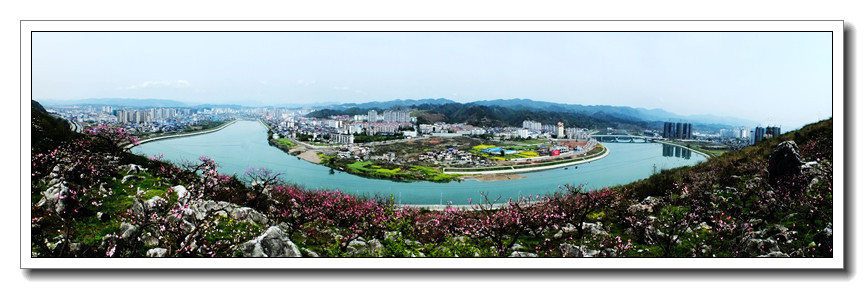桃花红映鹭鸶湾