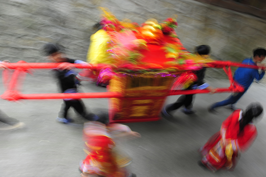 大红花轿