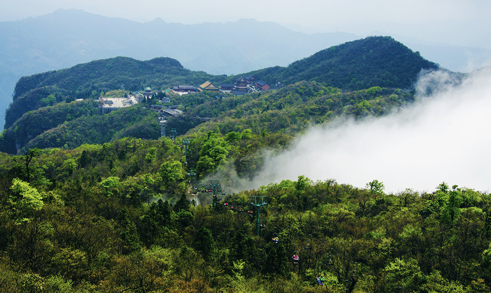 春到天门山