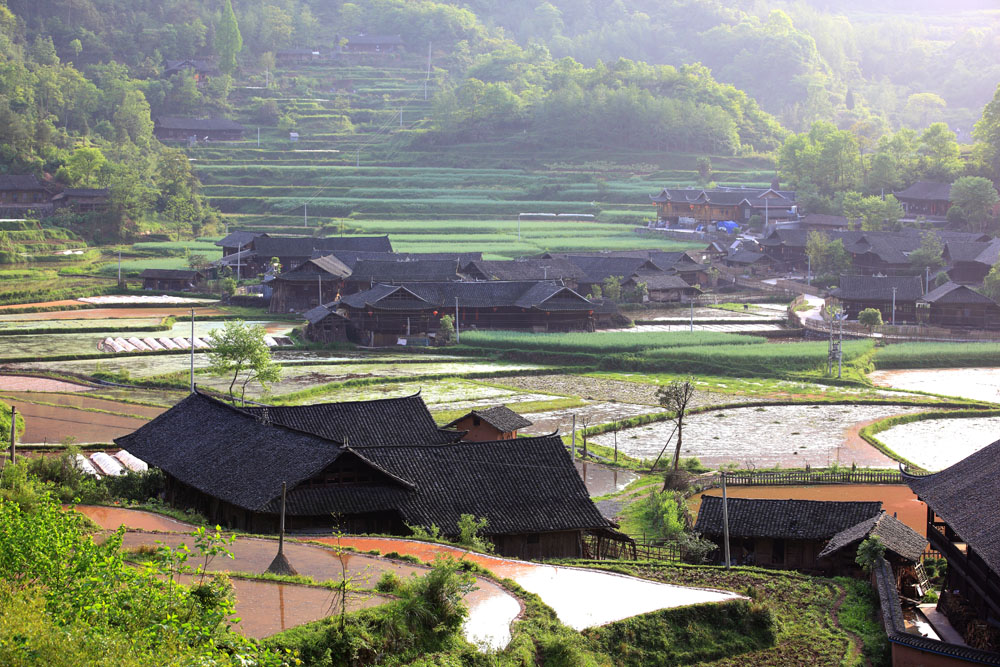 土家吊角楼田园风光