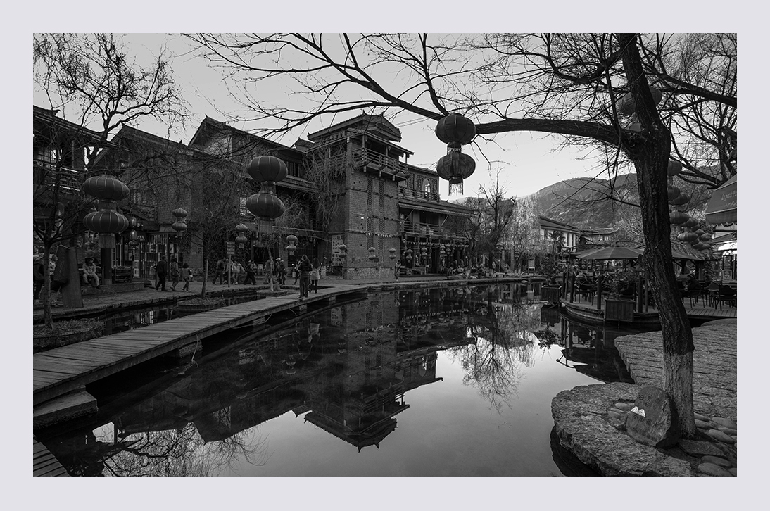 束河