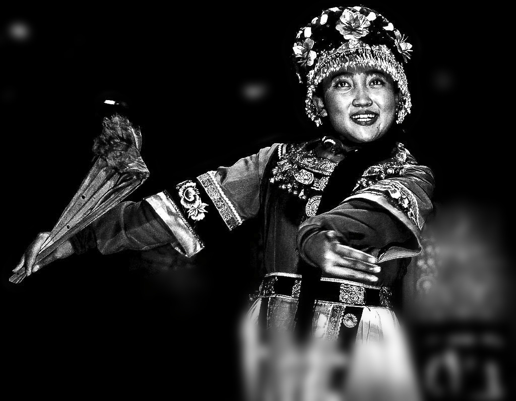 花灯女