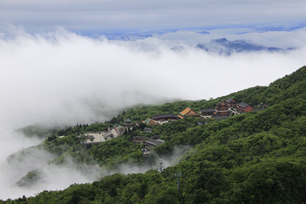 雨后天门寺
