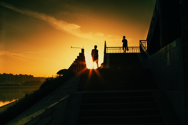 夕阳下