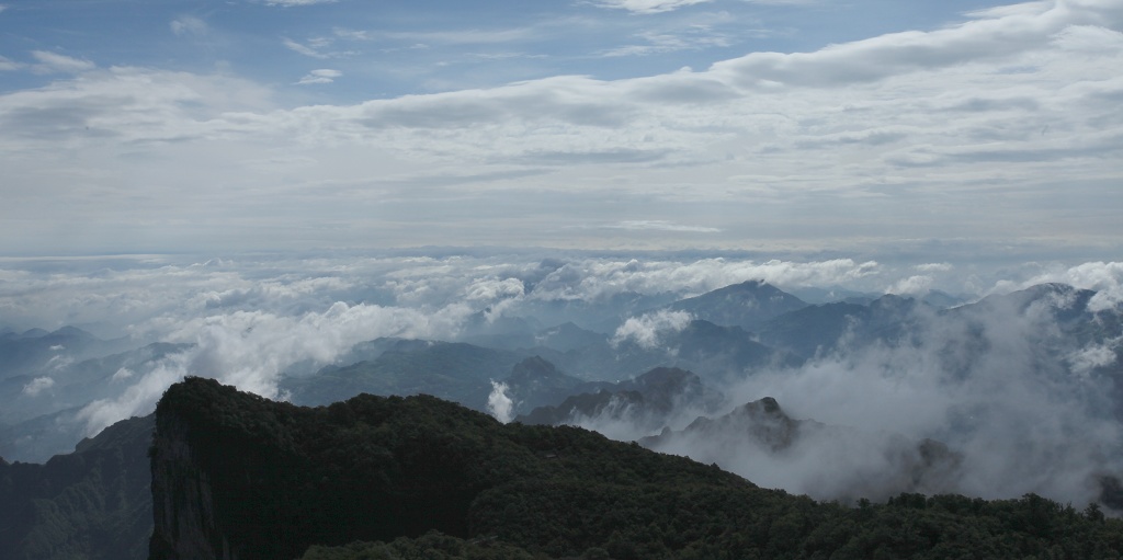 天门山云海
