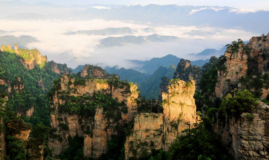 云去山如画