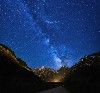 疑是银河落天门