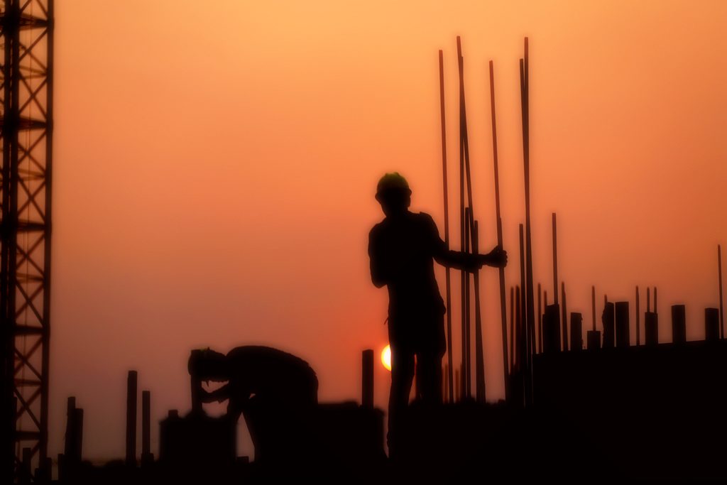 夕影--城市建设者