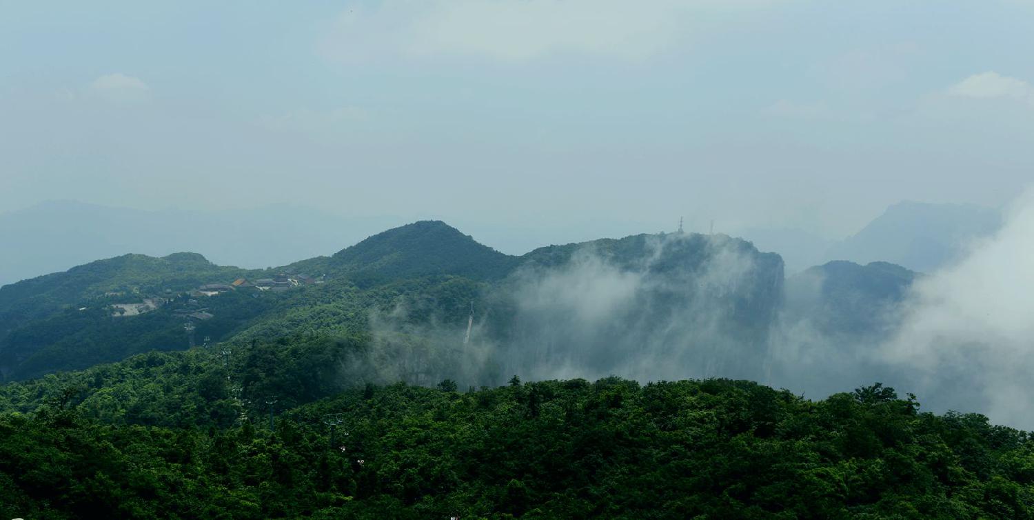仙山云雾