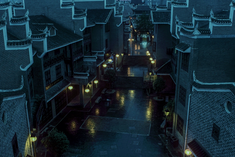 这里的雨夜静悄悄