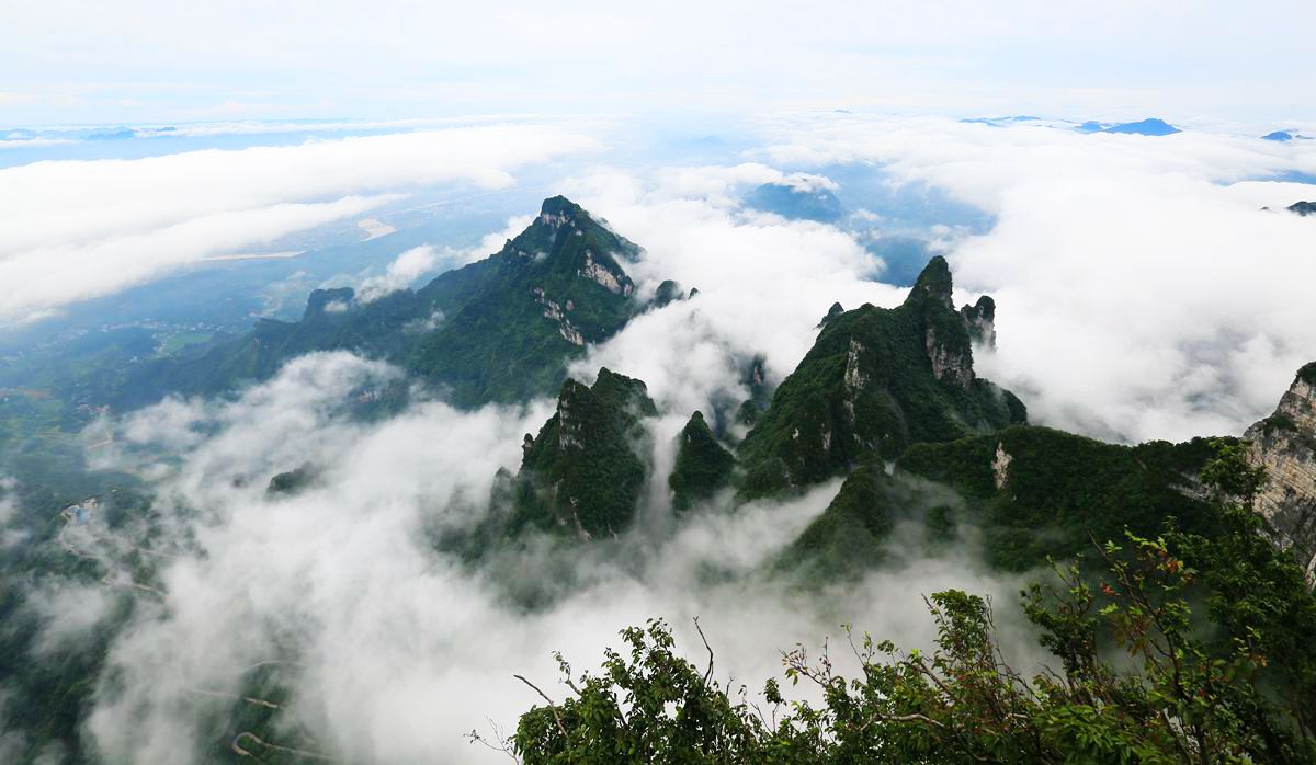 天门山云海