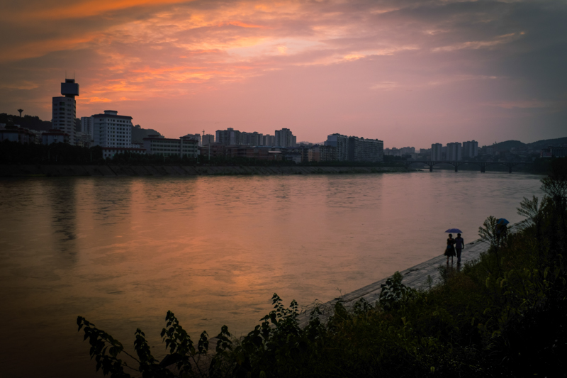 雨中夕阳