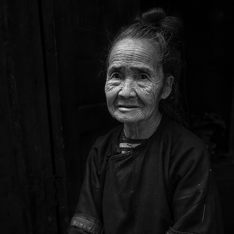 苗家婆婆