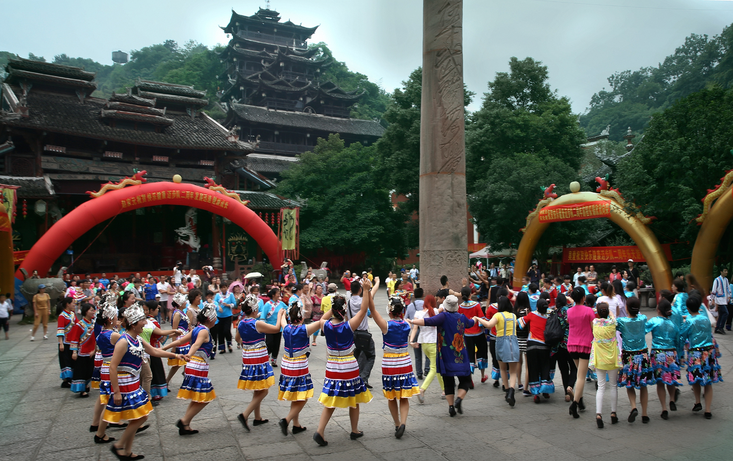 土家摆手舞
