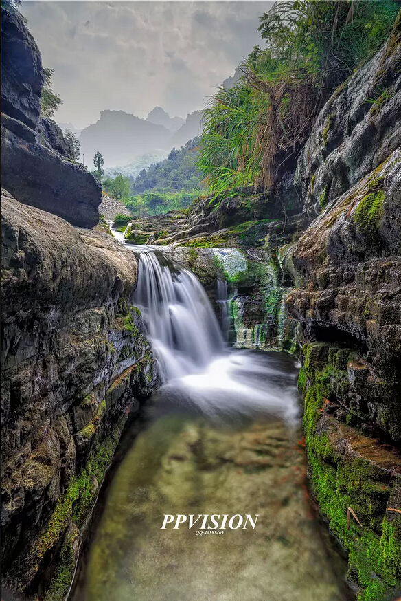 溪水