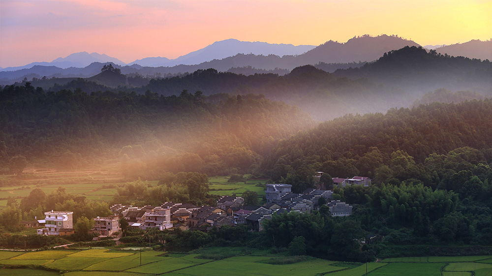 山村的晚霞