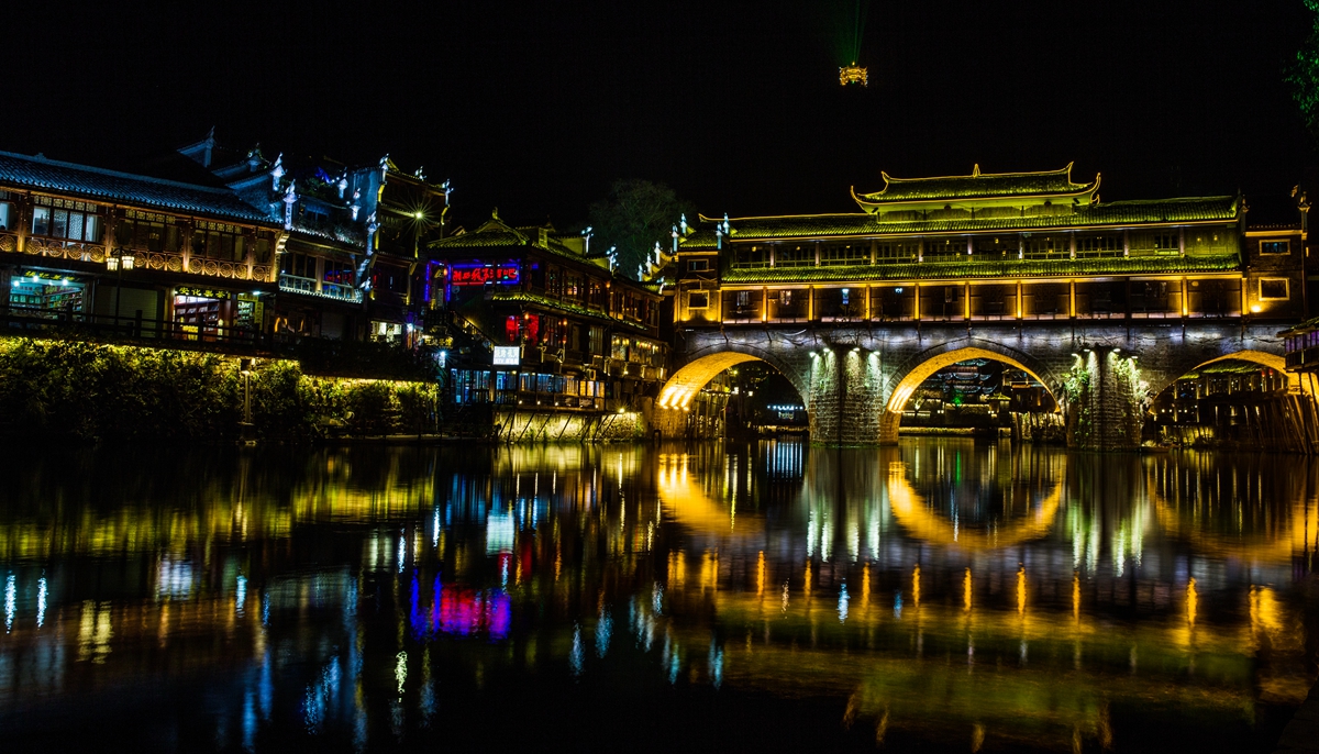 古城夜景