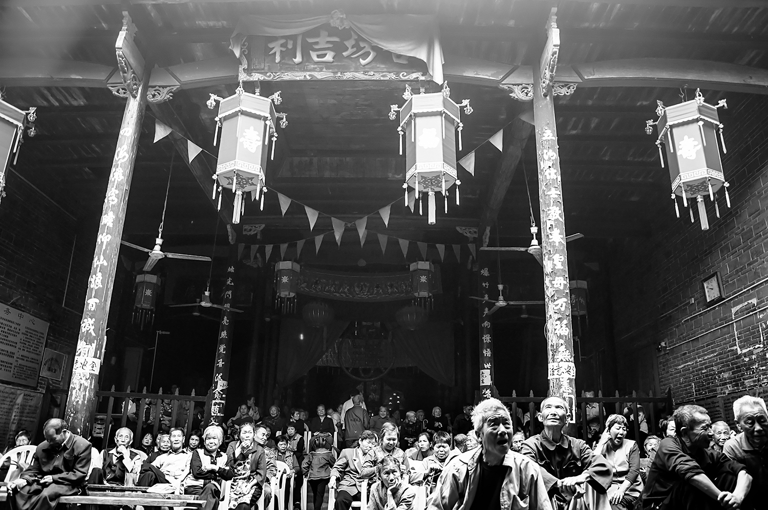赣南民俗--乡村戏院