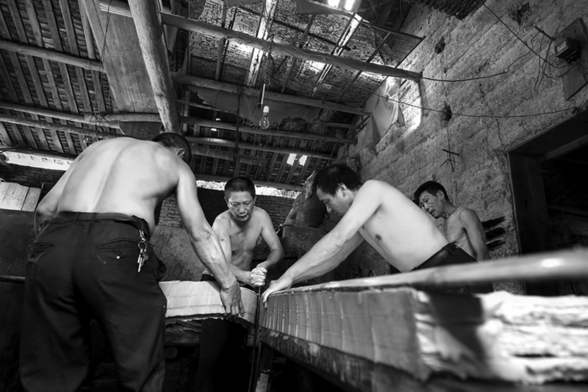 手工造纸（裁切）
