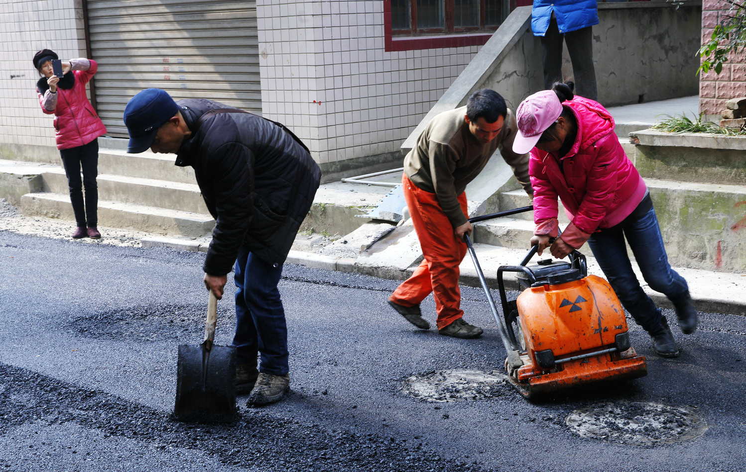 小巷铺路（四）