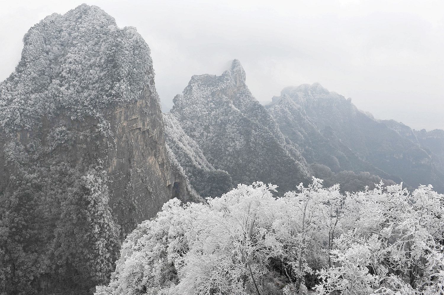 天门山·雪