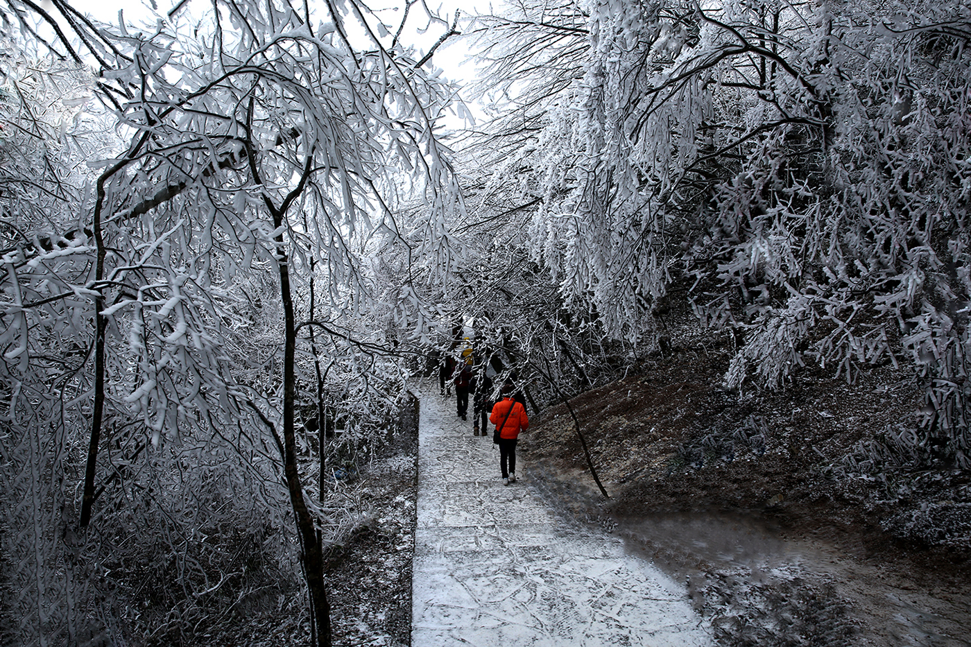 天门山雪景之三