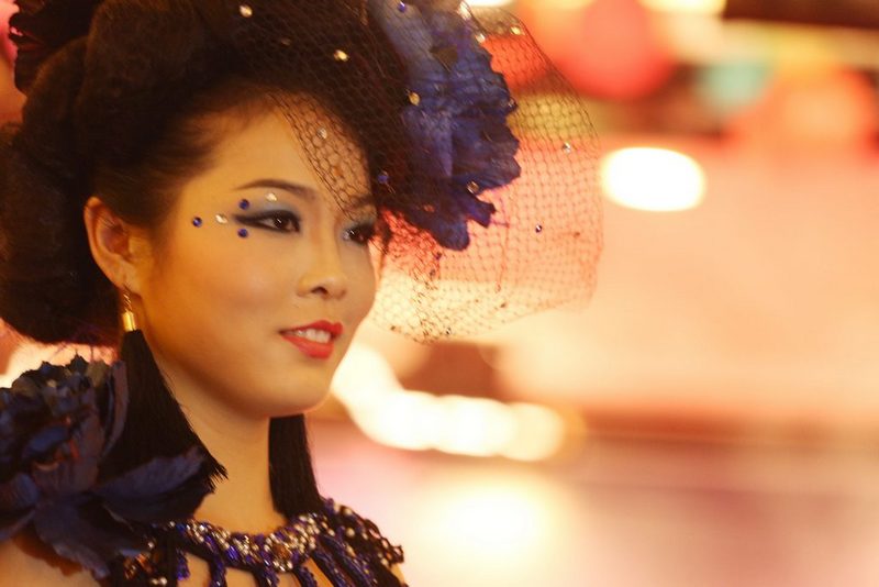 玲丽彩妆