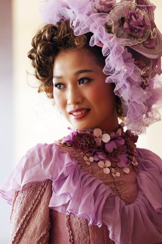 玲丽彩妆