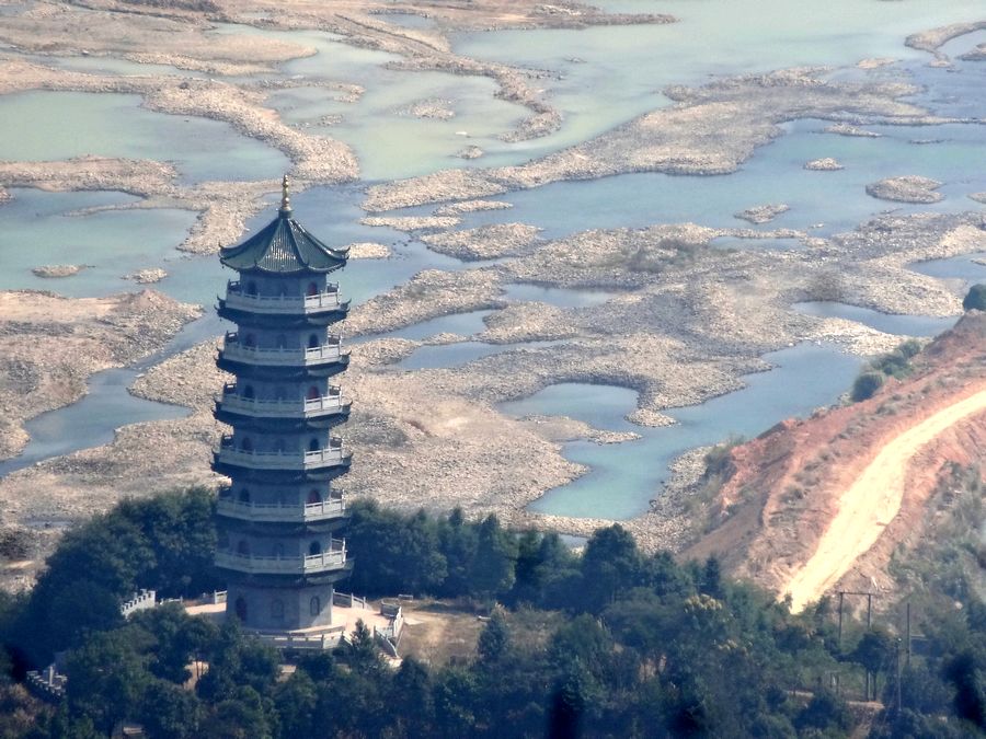 塔