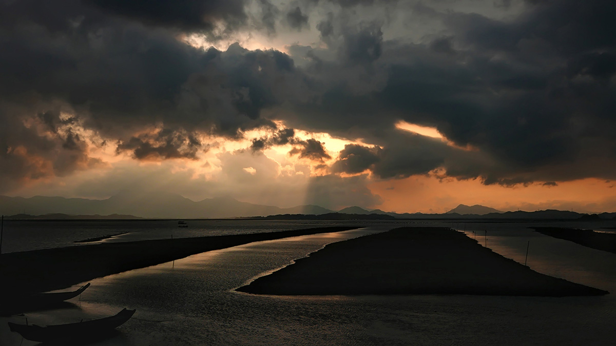 霞光辉印