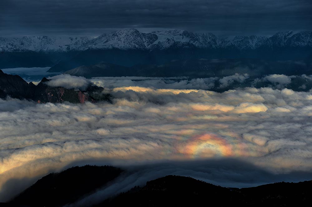 云上牛背山