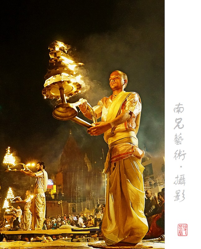 恒河祭拜仪式