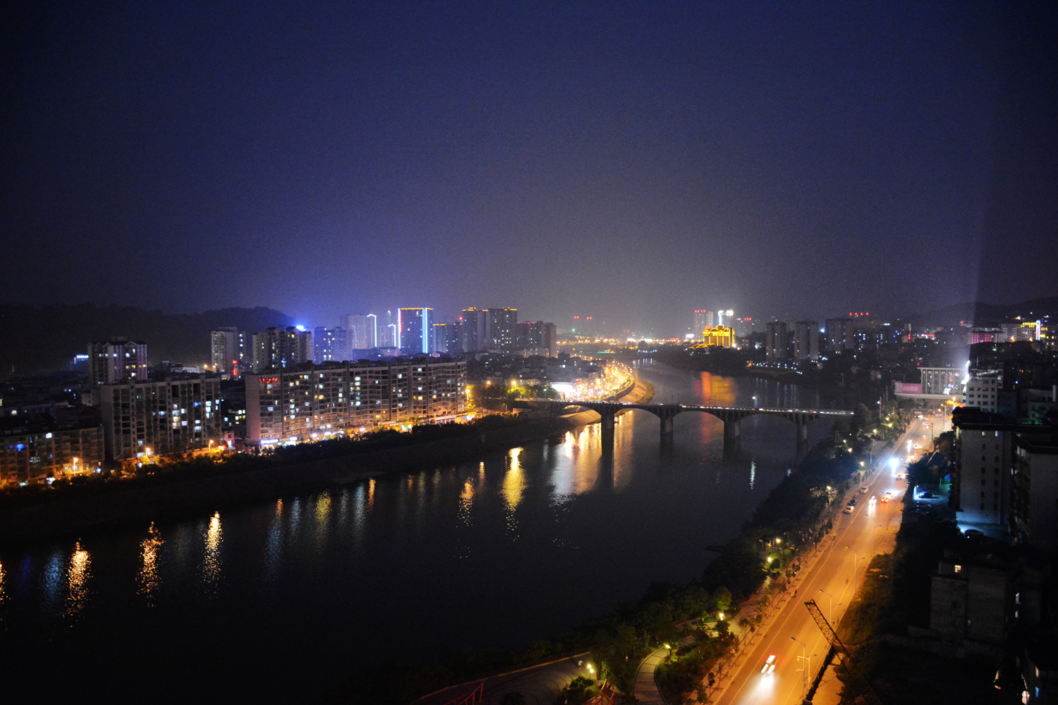 今非昔比——庸城之夜