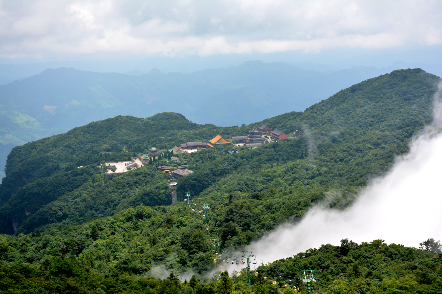仙山佛地