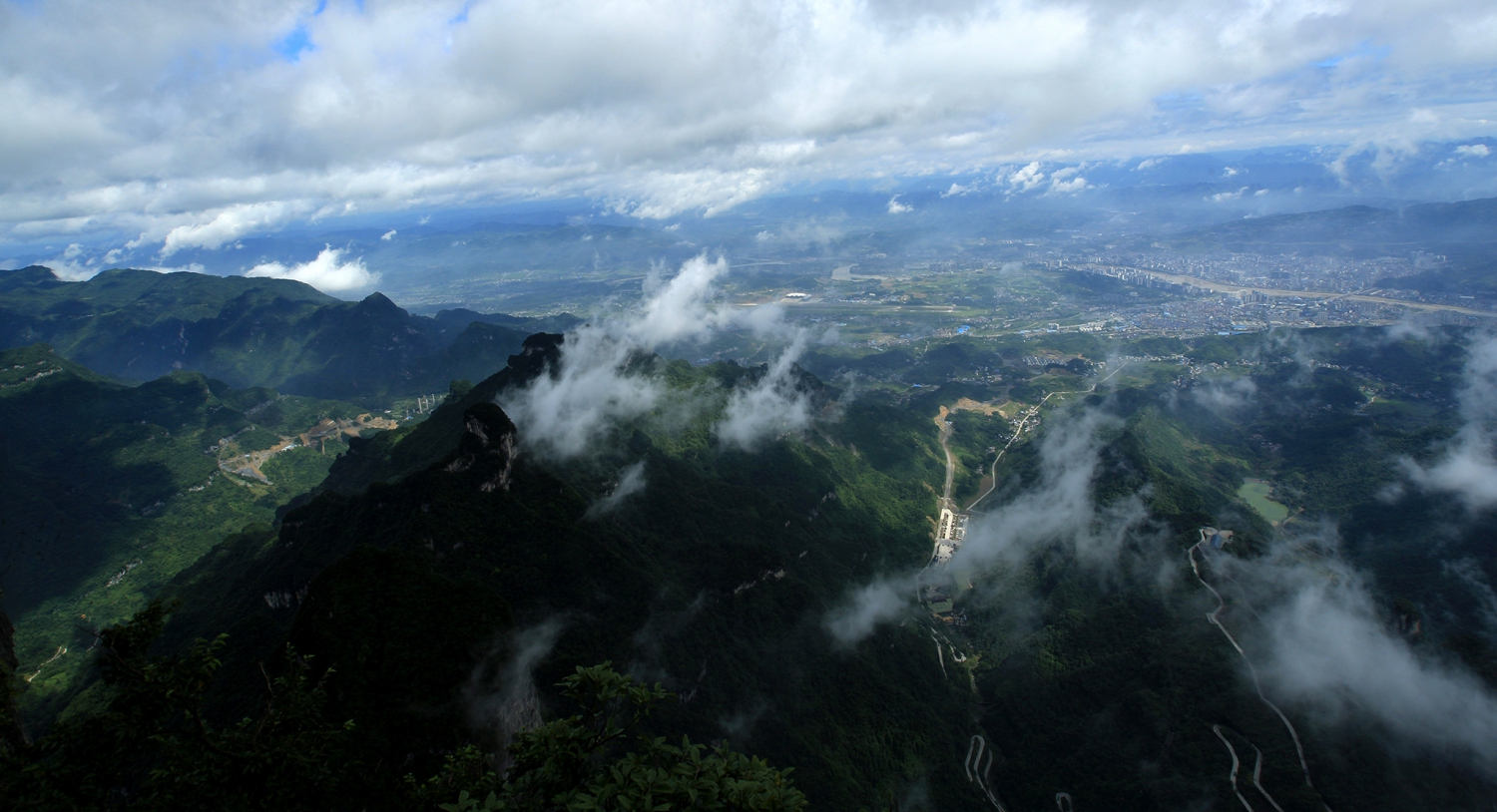 天门山远眺