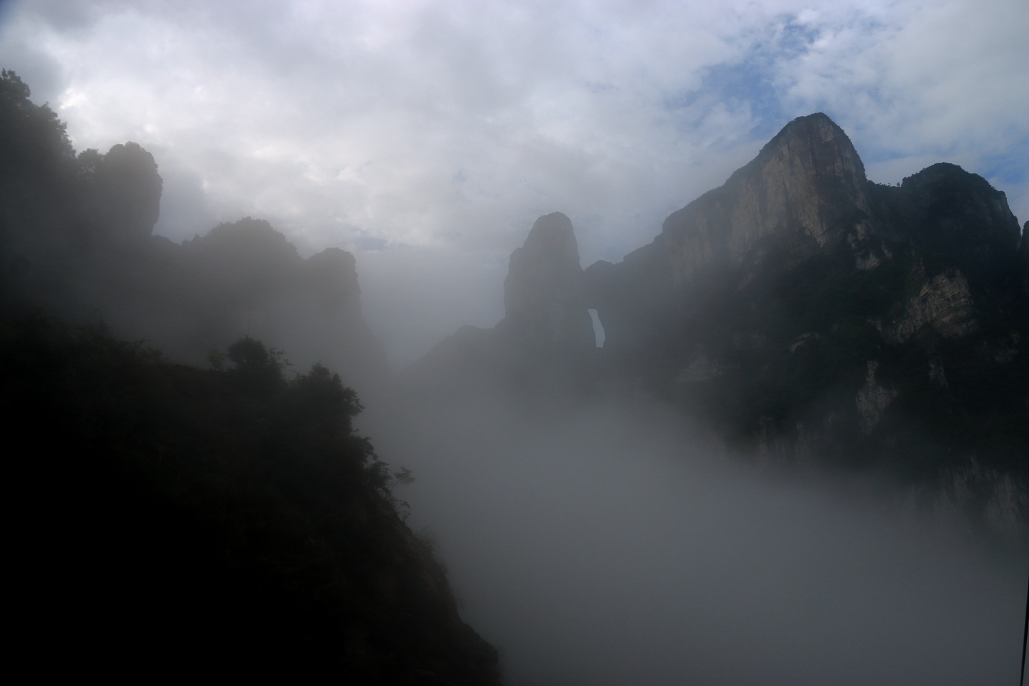 神秘天门山