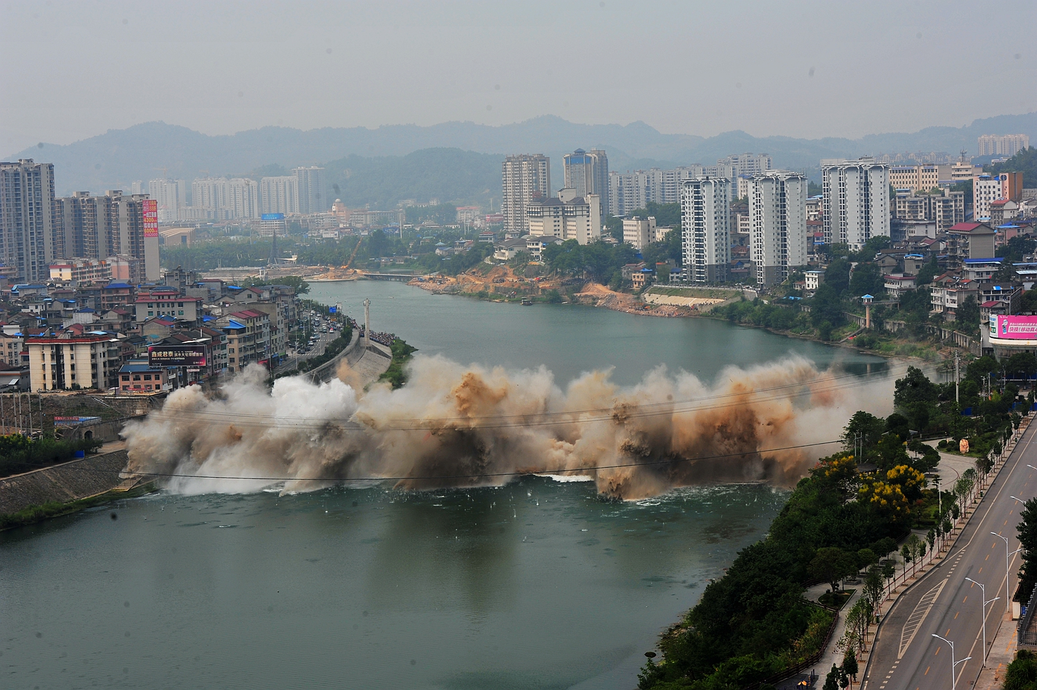 澧水大桥爆破纪实3