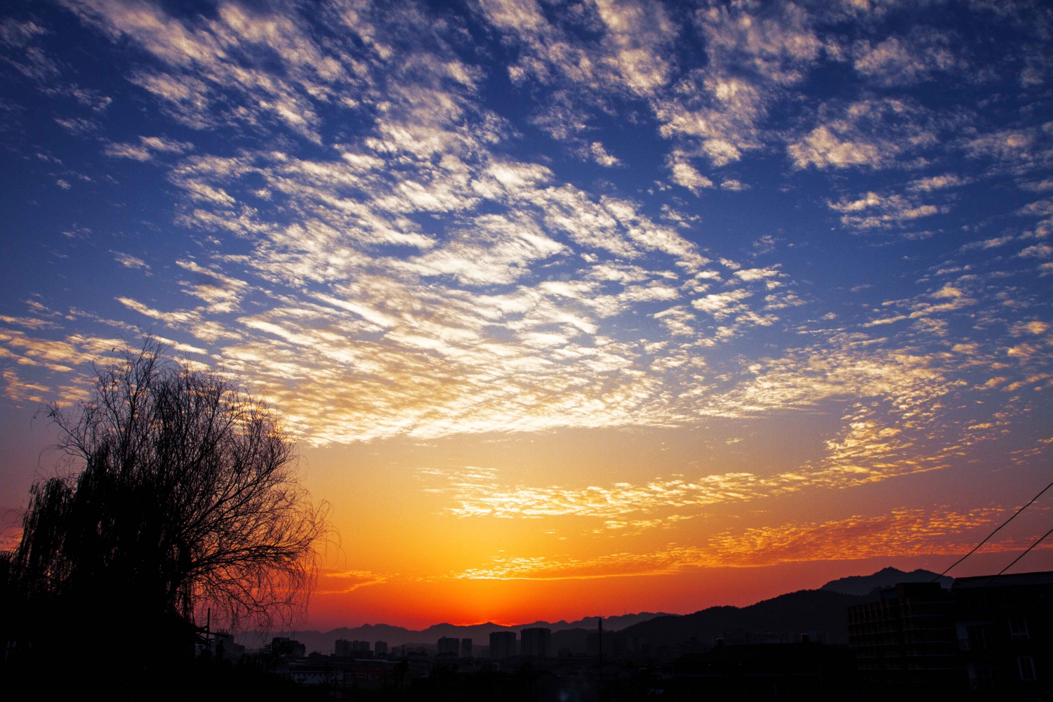 朝霞