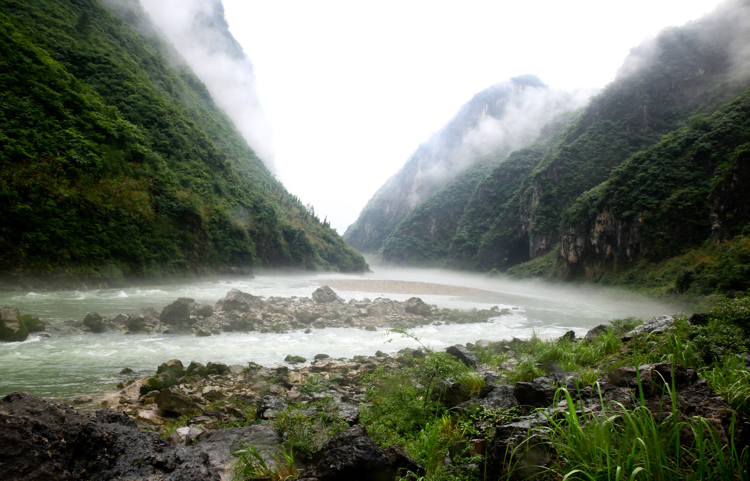 雾罩茅岩河
