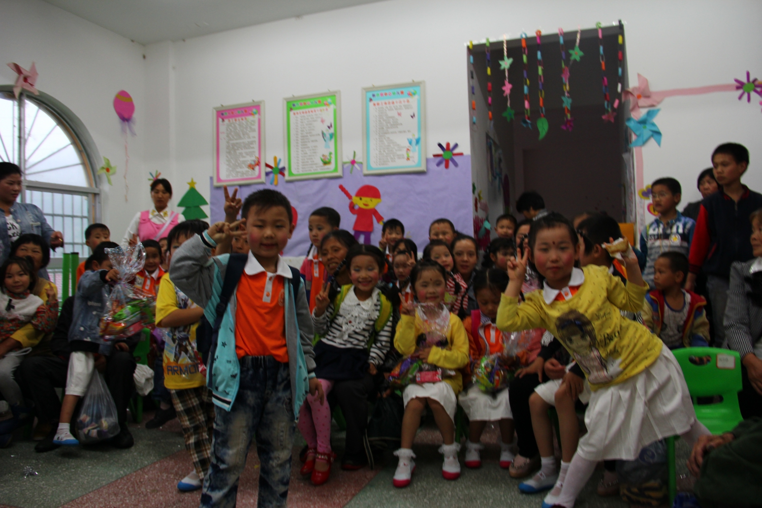 少成若天性。功到自然成。