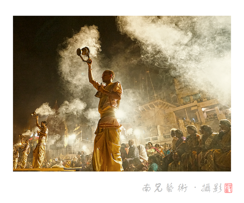 恒河祭拜仪式