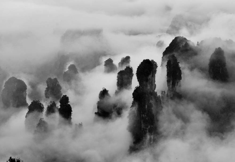 水墨云峰