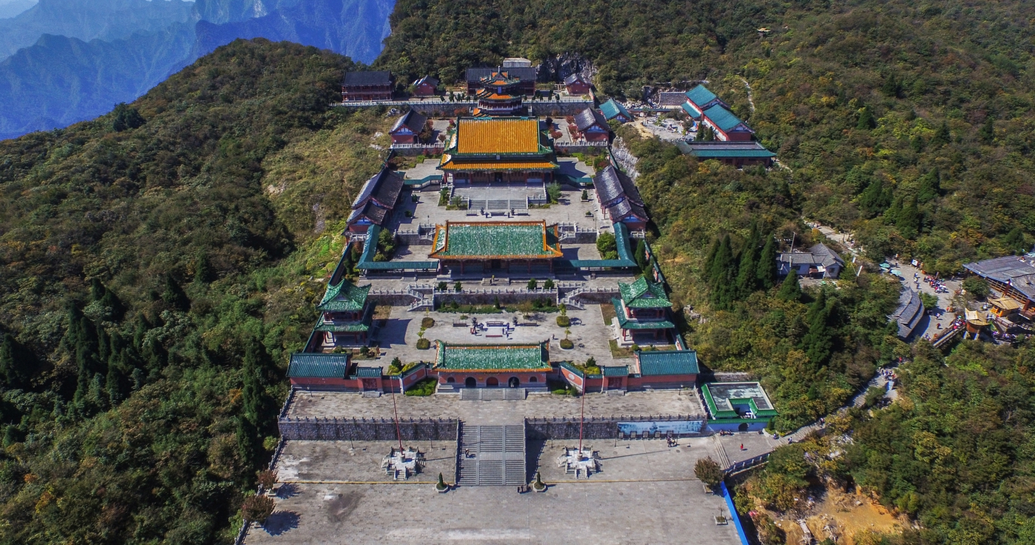 航拍天门山