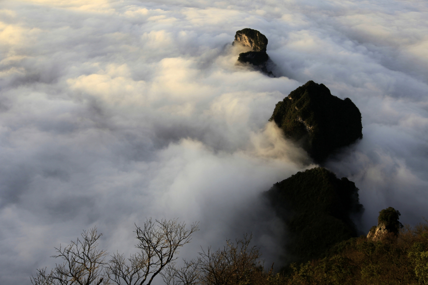 雾漫仙山