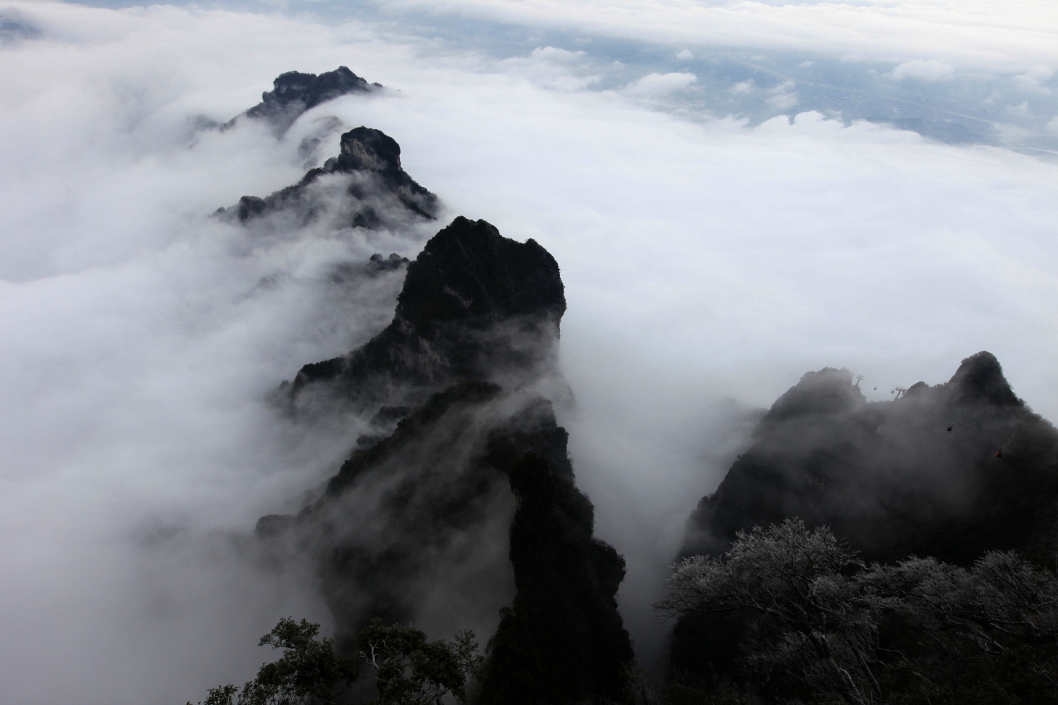 雾漫仙山