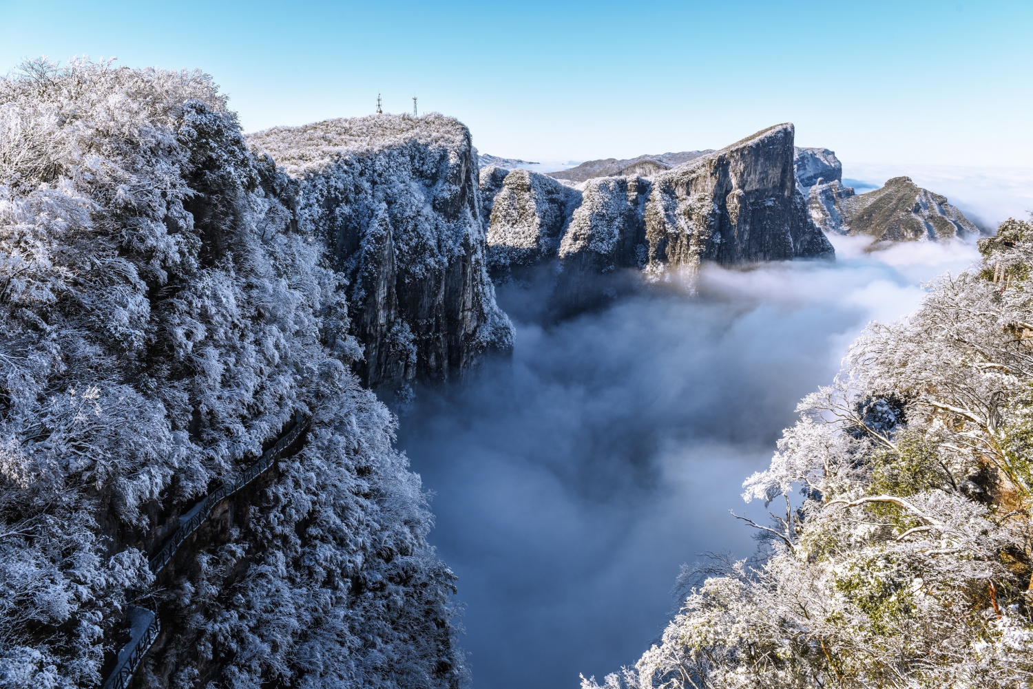 仙山初雪