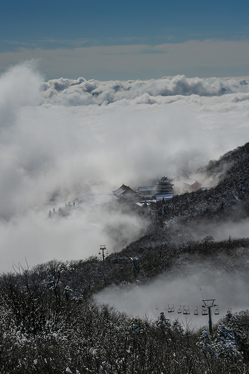 云涌天门寺