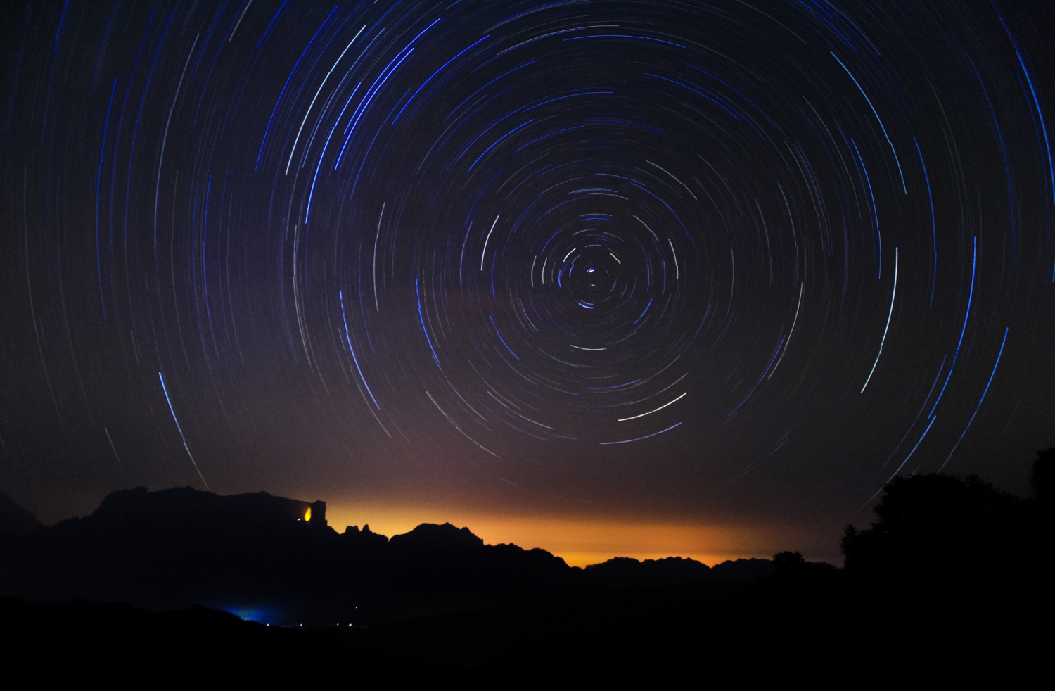 星转斗移